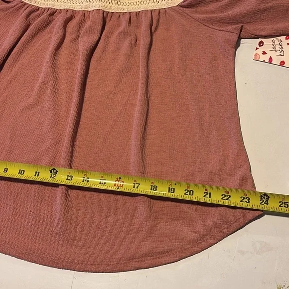 Free kisses Women's Off-Shoulder Top - Picture 4 of 5